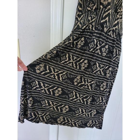 VENUS Black and Tan Patterned Dress - Picture 3 of 11